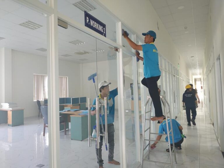 Vệ sinh Công trình Sau xây dựng tại Hậu Giang