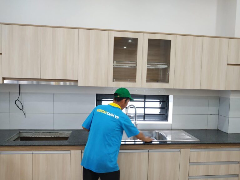 Vệ sinh Nhà bếp với thiết kế hiện đại và tiêu chuẩn